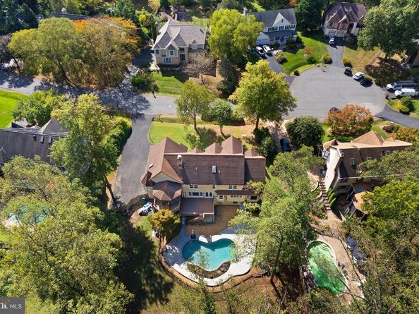 1235 Gilman Court, Herndon VA 20170
