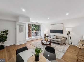 800 4TH Street SW