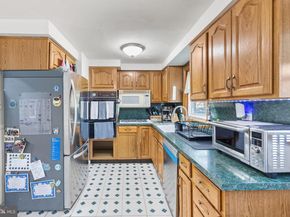 155 Meadow Lane, Philadelphia PA 19154