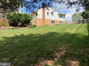 10425 Lake Ridge Drive, Oakton VA 22124