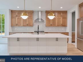 123 N Edgewood Street, Arlington VA 22201