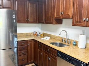 203 Yoakum Parkway 1209, Alexandria VA 22304
