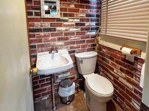 3816 Chalfont Drive, Philadelphia PA 19154