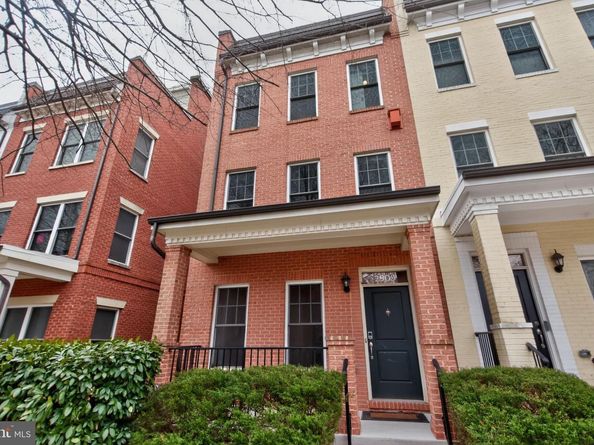 2909 Chancellor's Way NE, Washington DC 20017