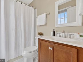 2909 Chancellor's Way NE, Washington DC 20017