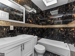 355 Tree Street, Philadelphia PA 19148