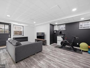 917 E Wadsworth Avenue, Philadelphia PA 19150