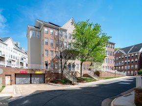 2664 Manhattan Place 305, Vienna VA 22180
