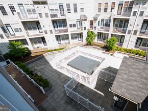 2664 Manhattan Place 305, Vienna VA 22180