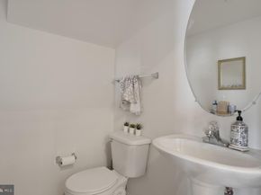 2664 Manhattan Place 305, Vienna VA 22180