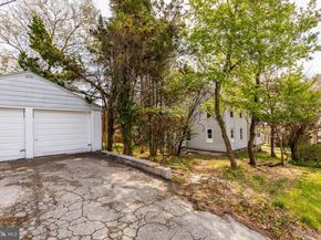 3227 Berkley Avenue, Drexel Hill PA 19026