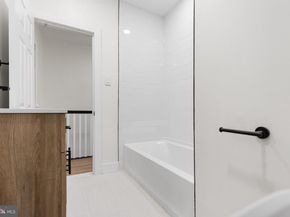 3951 N 17TH Street, Philadelphia PA 19140