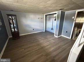 1034 Cedarwood Road, Glenolden PA 19036
