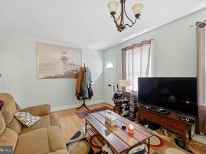 2442 E Gordon Street, Philadelphia PA 19125