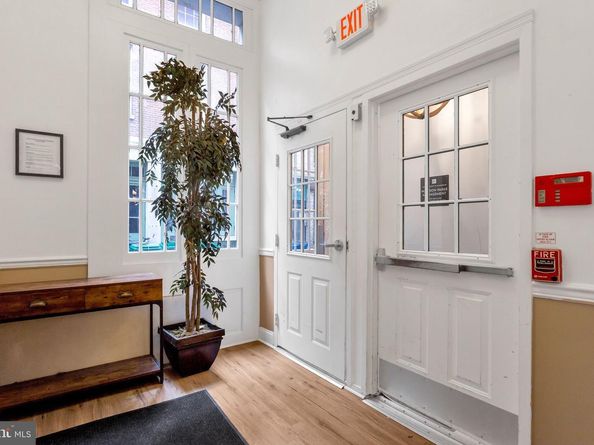 6-10 S Strawberry Street 13, Philadelphia PA 19106