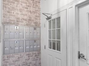 6-10 S Strawberry Street 13, Philadelphia PA 19106