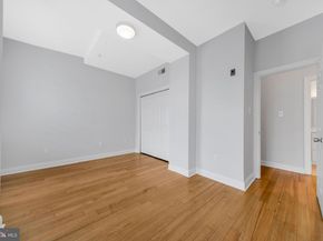 6-10 S Strawberry Street 13, Philadelphia PA 19106