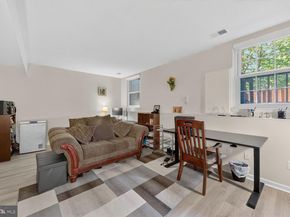 46922 Rabbitrun, Sterling VA 20164