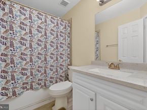46922 Rabbitrun, Sterling VA 20164