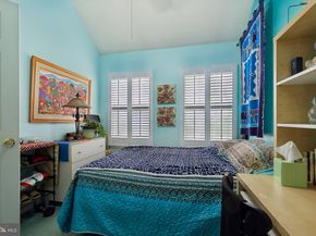 2525 James Madison Circle, Herndon VA 20171