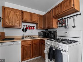 940 25TH Street NW 514S, Washington DC 20037