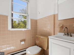400-14 W Hortter Street 203, Philadelphia PA 19119