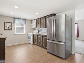 9925 Wingtip Road, Philadelphia PA 19115