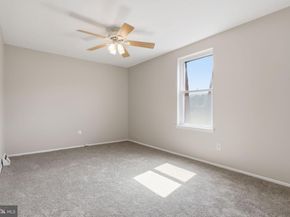 9925 Wingtip Road, Philadelphia PA 19115
