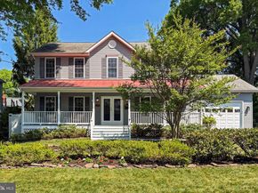 909 19TH Street S, Arlington VA 22202