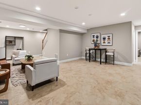 909 19TH Street S, Arlington VA 22202