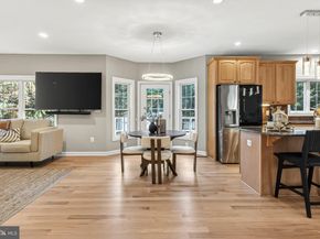 909 19TH Street S, Arlington VA 22202