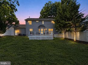 909 19TH Street S, Arlington VA 22202