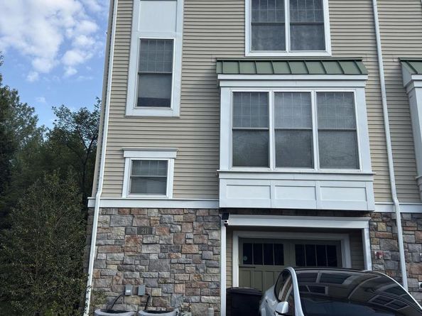 211 Holland Avenue, Ardmore PA 19003
