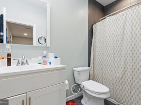 1917 N 7TH Street, Philadelphia PA 19122