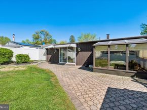 1248 Nolen Road, Abington PA 19001