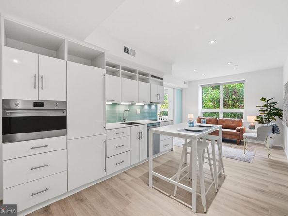 2424 17 Street NW 0101, Washington DC 20009