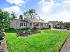 1839 Hollandale Drive, Bensalem PA 19020