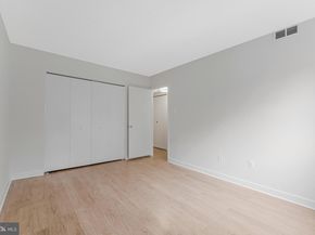 1621 Parkcrest Circle 9A/201, Reston VA 20190