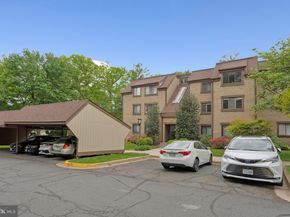 1621 Parkcrest Circle 9A/201, Reston VA 20190