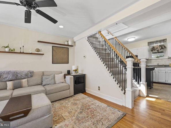 225 Folsom Avenue, Folsom PA 19033