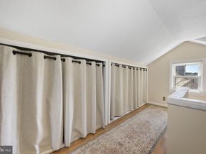 225 Folsom Avenue, Folsom PA 19033