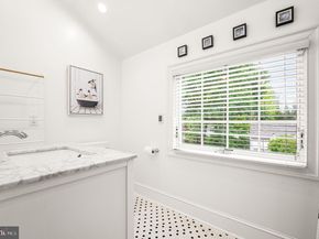 497 Saint Davids Avenue, Wayne PA 19087