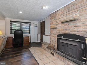 609 Mansfield Road, Willow Grove PA 19090