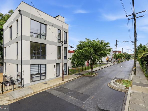 1810 Central Place NE 1, Washington DC 20002