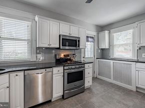 618 Georges Lane, Ardmore PA 19003