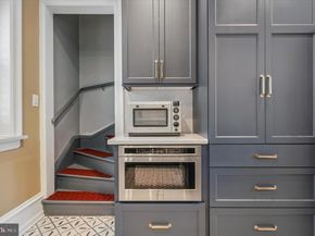 6482 Sherwood Road, Philadelphia PA 19151
