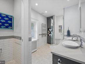 6482 Sherwood Road, Philadelphia PA 19151