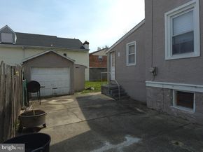 916 Spruce Street, Collingdale PA 19023