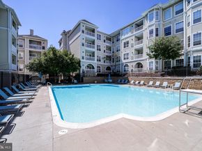 4551 Strutfield Lane 4122, Alexandria VA 22311