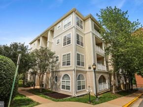 4551 Strutfield Lane 4122, Alexandria VA 22311